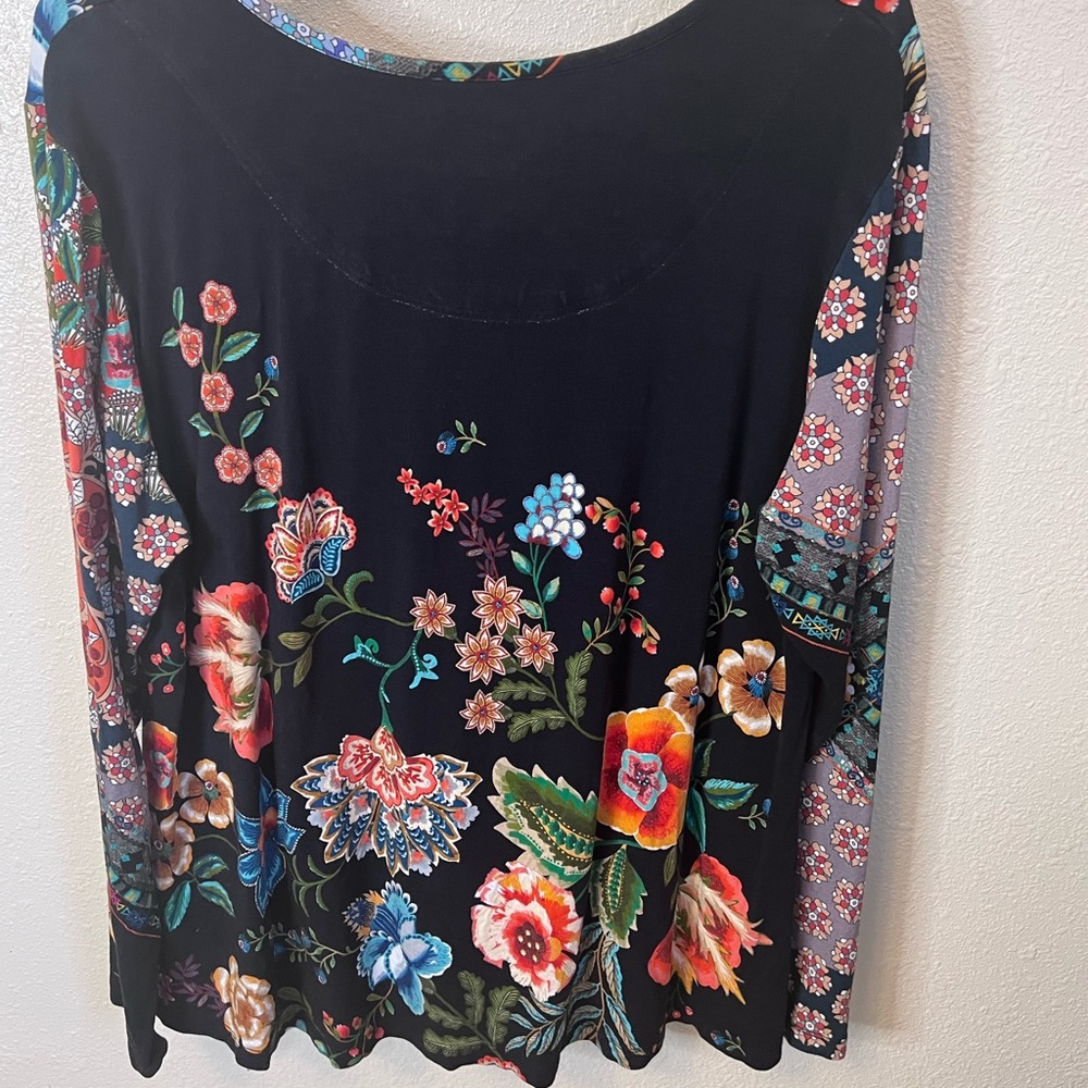 Johnny Was Multicolor Floral Long Sleeve Top - Picture 5 of 5